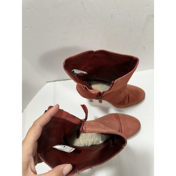 UGG Women's Bianka Boot Sz 8 High Heel Red Suede Sherpa Shearling Platform Boots - Picture 12 of 12